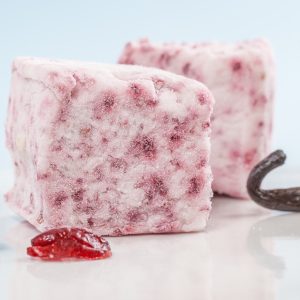 Guimauve de toulouse onctueuse cranberry myrtille - Le Bonbon Français