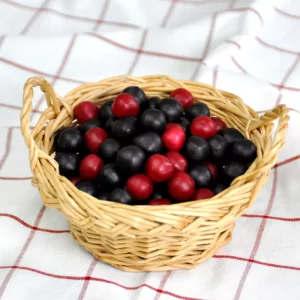 photo de produit, bonbon framboise myrtilles d'Auvergne, bonbon artisanal, bonbon dur au cœur tendre, le bonbon français