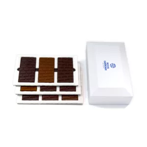 Coffret cadeau 9 minis tablettes, coffret cadeau, coffret chocolats, chocolat au lait, chocolat noir, petits carreaux de paris