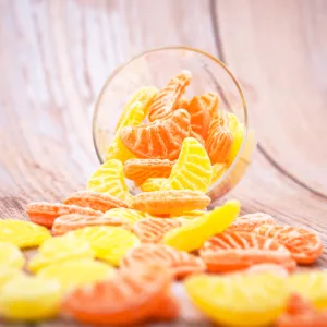 photo ambiance bonbon, quartier orange, quartier citron, bonbon aux fruits, bonbon orange, bonbon citron, confiserie artisanale, bonbons naturels, confiserie d'antan, le bonbon français