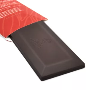 carreau enrobé de chocolat noir à la fleur de sel de camargue, chocolat de dégustation, chocolat premium, chocolat haut de gamme