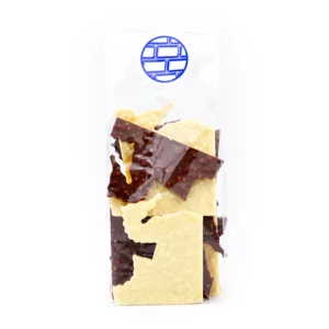 photo fritures de paques anti-gaspi, chutes de chocolat, chocolats artisanaux, chocolat artisanal, chocolat éco-responsable, chocolat noir, chocolat au lait, chocolat blanc, chocolat riz soufflé, petits carreaux de paris